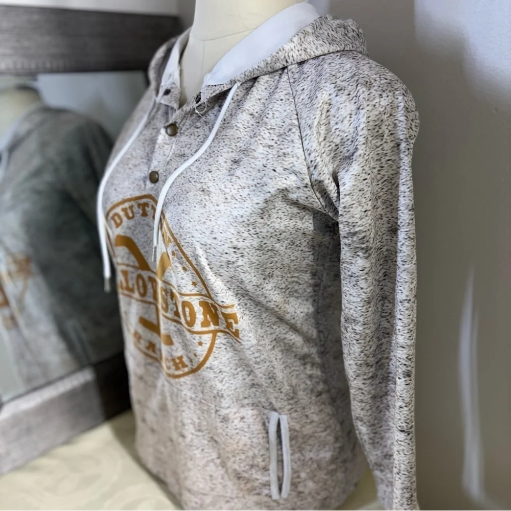 Source Unknown Gray Sweater with Vintage Logo